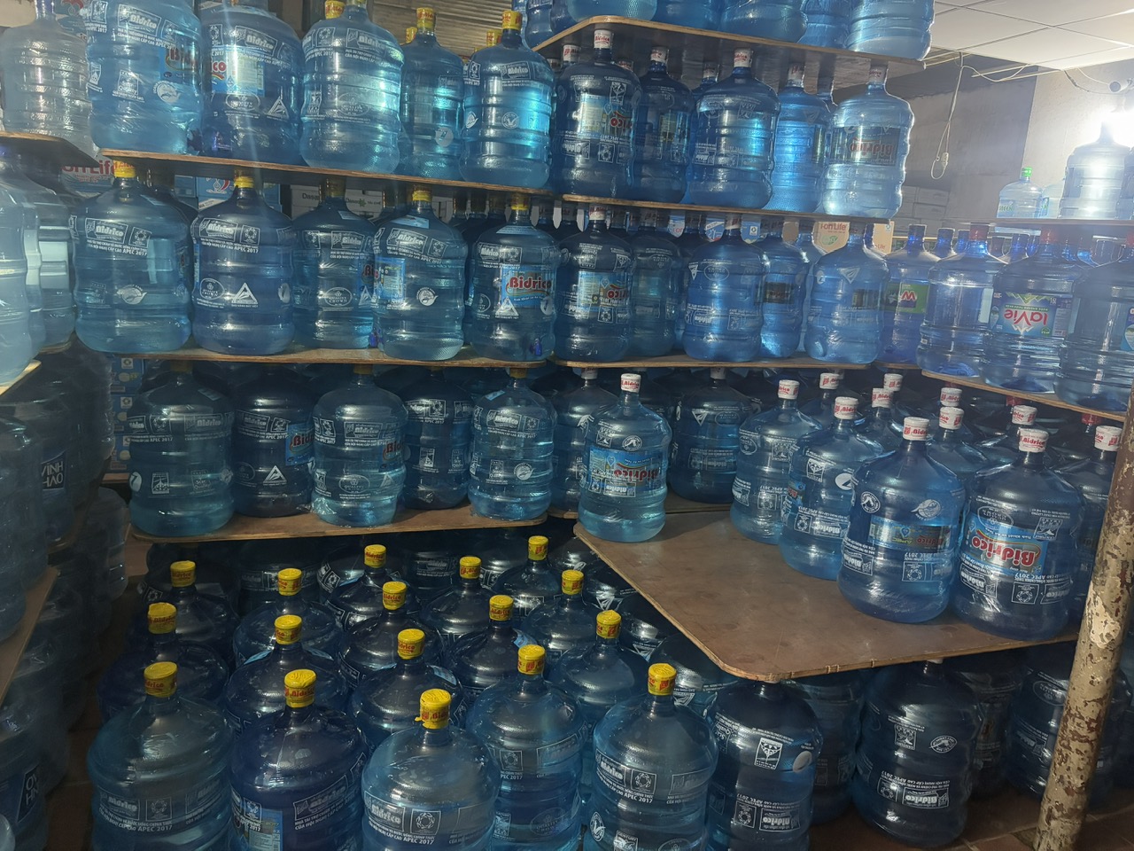 ĐẠI LÝ NƯỚC SUỐI BÌNH THANH - TRƯỜNG PHÁT WATER